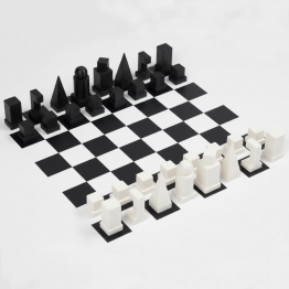 Bauhaus Model 1922 Chess Set